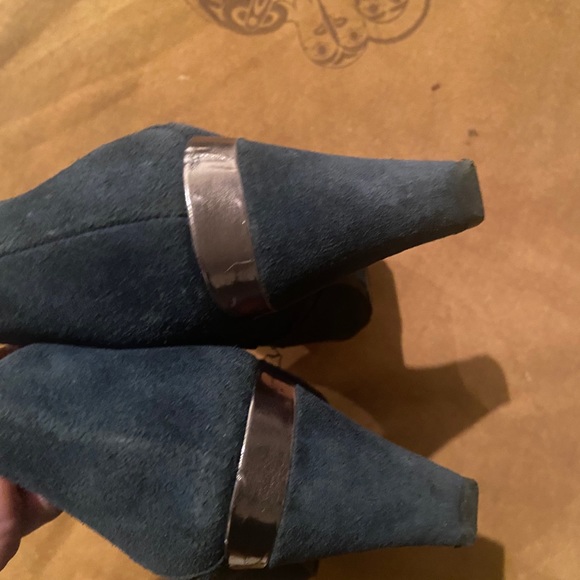 Mary Jane Shoes - Picture 4 of 4